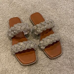 Wild diva lounge women’s 6.5 sandals